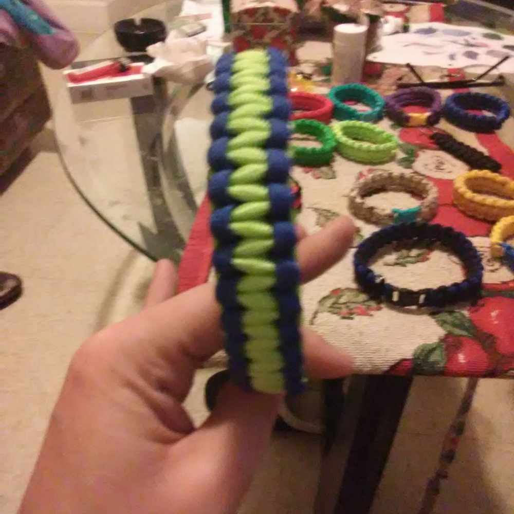 Parachute bracelets - Picture 16 of 16